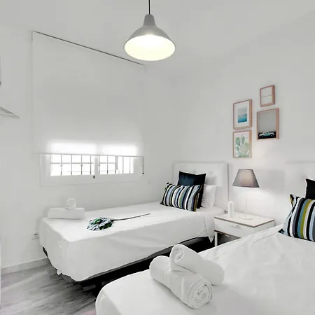 Del Parque Flats - Golf & Terrace Málaga
